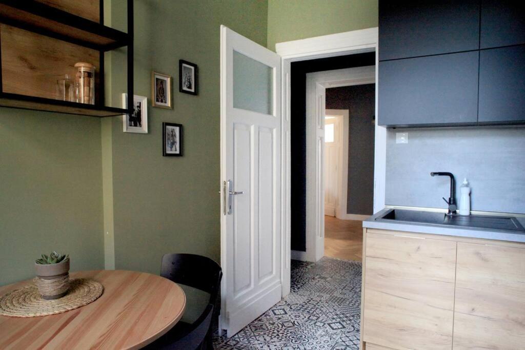 *Citadel* 2Br - City Center Sofia Buitenkant foto